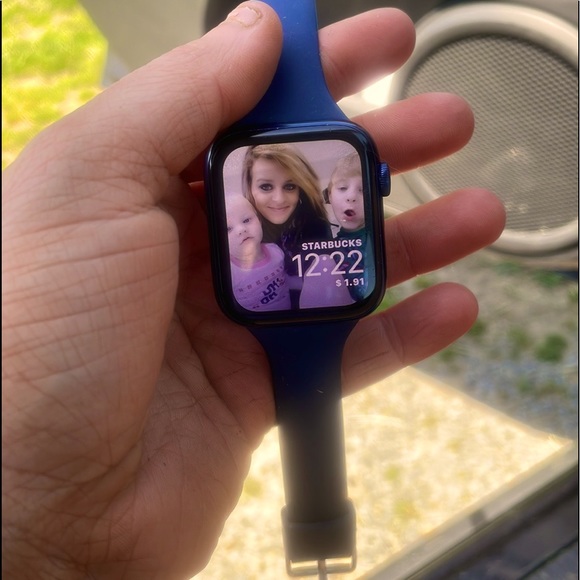 Apple Watch series 6 cellular and gps